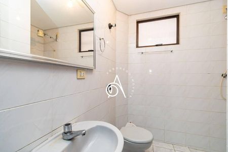 3_photo/94dce487c5.bab592124e6b75e1-ATLAS-19ac1139-cf03-4196-816e-7eee09ec96a2.jpg de casa à venda com 4 quartos, 366m² em Água Verde, Curitiba
