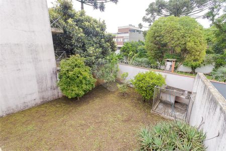 19_photo/94dce487c5.bab592124e6b75e1-ATLAS-8d9dada3-d7cb-45cf-96d4-ead39d1a2fe4.jpg de casa à venda com 3 quartos, 366m² em Água Verde, Curitiba