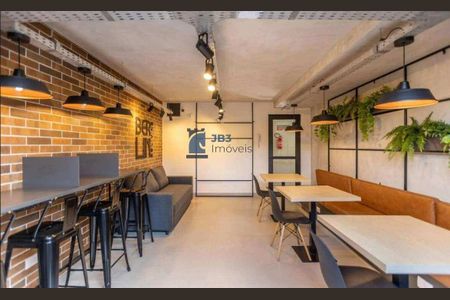 5_photo/94dce487cb.f7e81ba1849dc159-ATLAS-2cd42ad3-384a-4fc9-a464-6d69db95877c.jpg de apartamento à venda com 1 quarto, 31m² em Água Verde, Curitiba