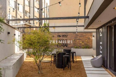 19_photo/94dce487cb.f7e81ba1849dc159-ATLAS-2ed2336d-8cd3-498c-8712-b9b37b1877ae.jpg de apartamento à venda com 1 quarto, 33m² em Água Verde, Curitiba