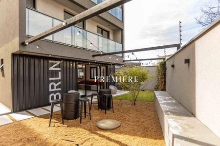 20_photo/94dce487cb.f7e81ba1849dc159-ATLAS-3c9ee2b8-8b8d-4a20-8cb6-8460e435a080.jpg de apartamento à venda com 1 quarto, 33m² em Água Verde, Curitiba