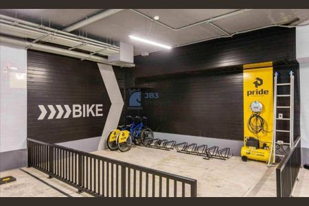 9_photo/94dce487cb.f7e81ba1849dc159-ATLAS-8be2d301-8be7-42b4-8b58-12924b58ff3b.jpg de apartamento à venda com 1 quarto, 31m² em Água Verde, Curitiba