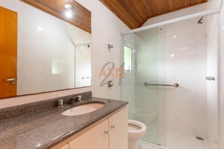 26_photo/94dce488a5.0c545a3b42f8eb96-ATLAS-8e16f37f-6ed4-41c7-8e71-1655c91c28e7.jpg de casa à venda com 3 quartos, 169m² em Água Verde, Curitiba