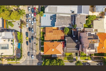 41_photo/94dce48931.89f59dbe2f4c12d7-ATLAS-7abeb9be-e09d-4ccc-bd58-2b08e8987c09.jpg de casa à venda com 4 quartos, 180m² em Mercês, Curitiba