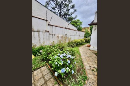 9_photo/94dce48ad1.685e6d529ceef79c-ATLAS-7f4dba60-a75c-4d72-bf59-70ff309a36cf.jpg de casa à venda com 4 quartos, 341m² em Rebouças, Curitiba