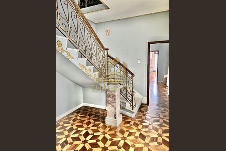 6_photo/94dce48ad1.685e6d529ceef79c-ATLAS-90a12ce1-bee7-47fa-8948-6a3d66e3eade.jpg de casa à venda com 4 quartos, 341m² em Rebouças, Curitiba