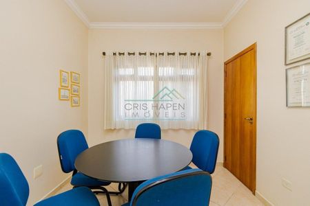 3_photo/94dce48c59.4aa60b2c50ae2f01-ATLAS-55a0e37e-ee77-4e9a-b217-92c9f7e4c520.jpg de casa à venda com 5 quartos, 634m² em Centro, Curitiba