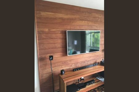 10_photo/94dce48d9b.eaddc2c0d874cec9-ATLAS-83d96c5a-5a74-4aec-8a81-24463a3aff85.jpg de apartamento à venda com 0 quarto, 102m² em Centro, Curitiba