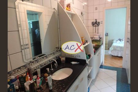 6_photo/94dce48da7.4177d1b0addfa028-ATLAS-f9a8a73e-ff7c-4ffe-b2ce-0c9b66a64f5a.jpg de casa à venda com 7 quartos, 500m² em Centro, Curitiba