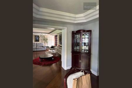 4_photo/94dce48dcd.c8c3ceaa86d4c30d-ATLAS-12d42dff-e3de-4c17-8d9f-37155d3315e3.jpg de casa à venda com 5 quartos, 560m² em Parolin, Curitiba