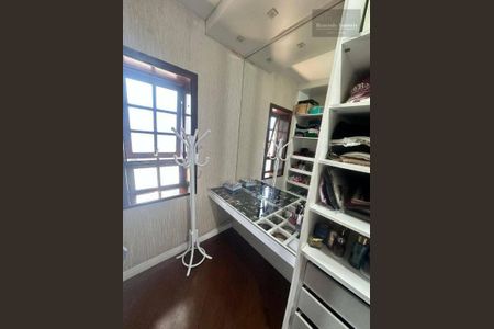 10_photo/94dce48dcd.c8c3ceaa86d4c30d-ATLAS-2b1d2eb5-65a2-4d26-932f-cc5f579757f3.jpg de casa à venda com 5 quartos, 560m² em Parolin, Curitiba