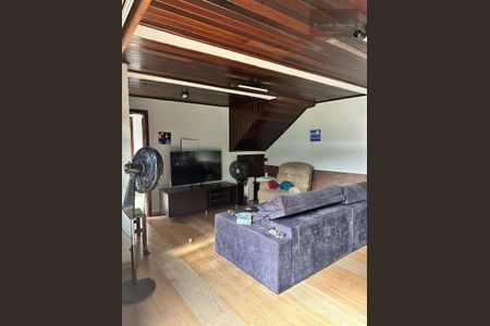 11_photo/94dce48dcd.c8c3ceaa86d4c30d-ATLAS-2f350521-a7c8-4d63-8572-4e5fa1791f5c.jpg de casa à venda com 5 quartos, 560m² em Parolin, Curitiba