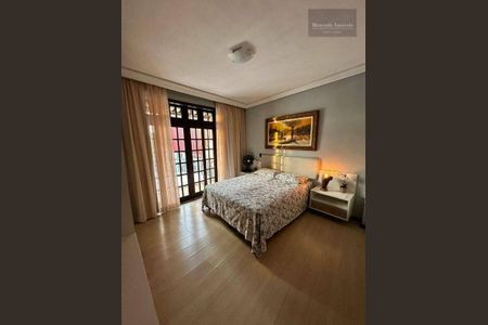 27_photo/94dce48dcd.c8c3ceaa86d4c30d-ATLAS-31492592-9747-4fc7-8d1a-61ac5e8bc43c.jpg de casa à venda com 5 quartos, 560m² em Parolin, Curitiba