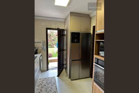 22_photo/94dce48dcd.c8c3ceaa86d4c30d-ATLAS-701df130-f9cf-494a-a19a-41066d80506c.jpg de casa à venda com 5 quartos, 560m² em Parolin, Curitiba