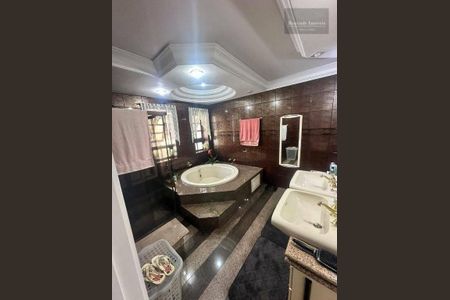 31_photo/94dce48dcd.c8c3ceaa86d4c30d-ATLAS-d64edacd-f627-4b64-9733-71f12ce64605.jpg de casa à venda com 5 quartos, 560m² em Parolin, Curitiba