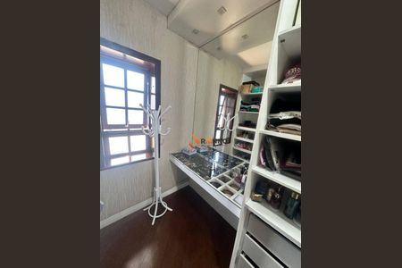 3_photo/94dce48dd7.4377f43048df2c10-ATLAS-11c8462b-ec35-4bfc-a20a-a4b3498512cb.jpg de casa à venda com 5 quartos, 560m² em Parolin, Curitiba