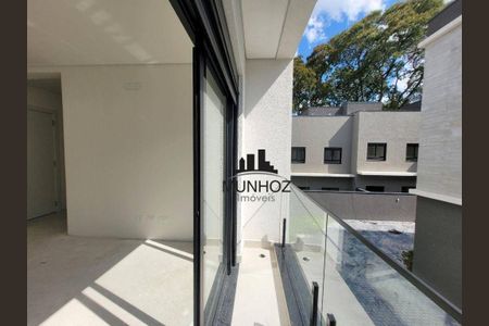 6_photo/94dce48ed1.8b39d8c7762fd509-ATLAS-26535a0d-7af2-41c5-b3f7-9d82e248f99f.jpg de casa à venda com 3 quartos, 128m² em Água Verde, Curitiba