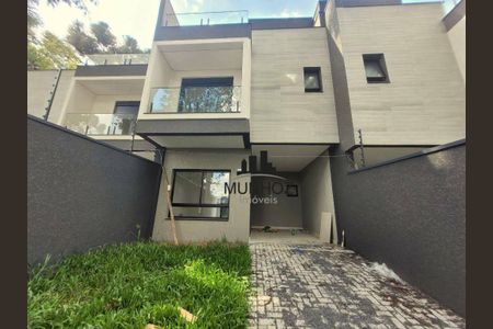 3_photo/94dce48ed1.8b39d8c7762fd509-ATLAS-ec852e06-1fed-4cba-9d02-866a73c0cedf.jpg de casa à venda com 3 quartos, 128m² em Água Verde, Curitiba