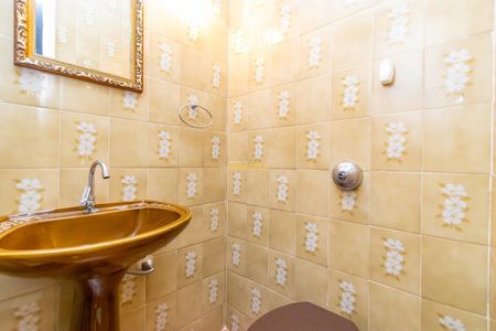 2_photo/94dce48f45.0bc30f596f1079de-ATLAS-1ec0fc07-8ea1-44a0-9aa0-a2d1a69bdaec.jpg de casa à venda com 3 quartos, 189m² em Água Verde, Curitiba