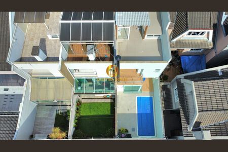 3_photo/94dce48f99.3b6bc584e225c04e-ATLAS-ae9adecb-cfab-41e5-a3cd-c59b197fdb5f.jpg de casa à venda com 4 quartos, 204m² em Água Verde, Curitiba