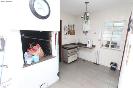 25_photo/94dce4900d.3943f311d32c0dd9-ATLAS-d3efd4aa-9a3c-43ea-a1a1-70ee22bd5558.jpg de casa à venda com 3 quartos, 190m² em Parolin, Curitiba