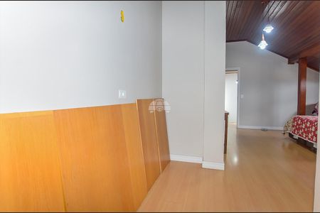 11_photo/94dce4903d.81b4915e0c4aa55b-ATLAS-4e68a8d1-276d-4b84-9b0a-c48428837882.jpg de casa à venda com 4 quartos, 200m² em Parolin, Curitiba