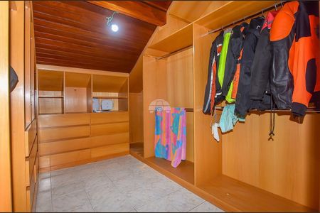 2_photo/94dce4903d.81b4915e0c4aa55b-ATLAS-a74478b5-e534-4873-ae28-e9eb16a90bde.jpg de casa à venda com 4 quartos, 200m² em Parolin, Curitiba