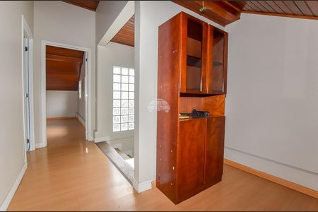 1_photo/94dce4903d.81b4915e0c4aa55b-ATLAS-dcb59de3-8a42-4c17-b3b7-fe73cf614740.jpg de casa à venda com 4 quartos, 200m² em Parolin, Curitiba