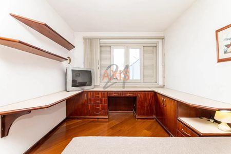 20_photo/94dce4906b.b2c19ff7a4d03b93-ATLAS-2950284a-fe7a-489a-8317-6dca5cacaa49.jpg de casa à venda com 4 quartos, 162m² em Parolin, Curitiba