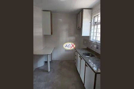 3_photo/94dce490c3.7dc8d14503c629e7-ATLAS-b6b91843-70ff-40c1-91c5-b406dcde644a.jpg de apartamento à venda com 3 quartos, 70m² em Guaíra, Curitiba