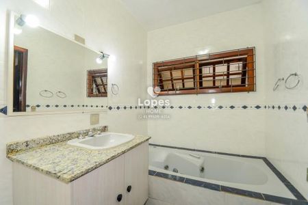 36_photo/94dce490e5.5c4d2993a39340ff-ATLAS-40e4a635-e025-45d2-8dab-2c5632aec79e.jpg de casa à venda com 4 quartos, 354m² em Guaíra, Curitiba