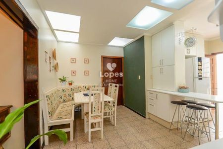 18_photo/94dce490e5.5c4d2993a39340ff-ATLAS-8d131c11-d4aa-4e4f-83c8-6704286be651.jpg de casa à venda com 4 quartos, 354m² em Guaíra, Curitiba