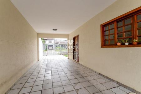 5_photo/94dce490e5.5c4d2993a39340ff-ATLAS-d8169c20-a69e-49a5-8f1c-f7fe65f7b3bc.jpg de casa à venda com 4 quartos, 354m² em Guaíra, Curitiba