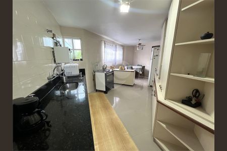 18_photo/94dce490f5.81ead4b48539b356-ATLAS-0ef86218-5f5e-4f2d-b4cb-736b57741c30.jpg de casa à venda com 4 quartos, 224m² em Guaíra, Curitiba