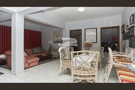9_photo/94dce49177.3961273fd8d435e4-ATLAS-580400c9-a0e7-4db1-bf2c-c59907a64ad4.jpg de casa à venda com 4 quartos, 673m² em Parolin, Curitiba