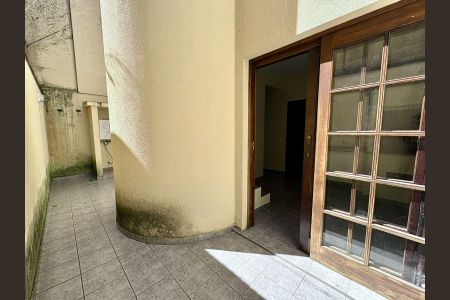 17_photo/94dce4918b.b6e34620653319bd-ATLAS-2bfc6a93-2c98-4f20-8d92-f314cf53a5e3.jpg de casa para alugar com 3 quartos, 140m² em Parolin, Curitiba