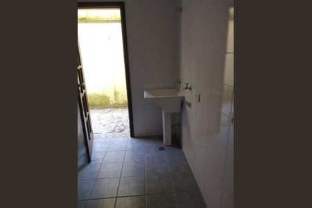 10_photo/94dce4918b.b6e34620653319bd-ATLAS-2eb3892e-66b9-4eaa-aa3e-e7ee52fb7ed4.jpg de casa para alugar com 3 quartos, 140m² em Parolin, Curitiba