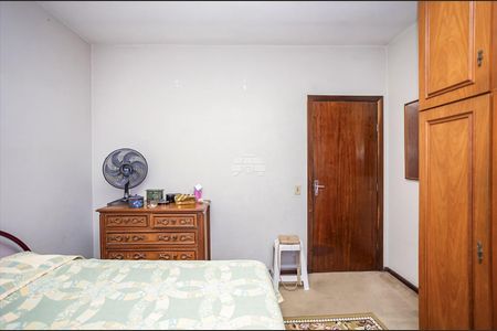 6_photo/94dce492b7.ce9c98620b73bc4b-ATLAS-2dd2a94b-7cb9-40f1-a30d-a7db31cbe2ea.jpg de casa à venda com 4 quartos, 191m² em Parolin, Curitiba