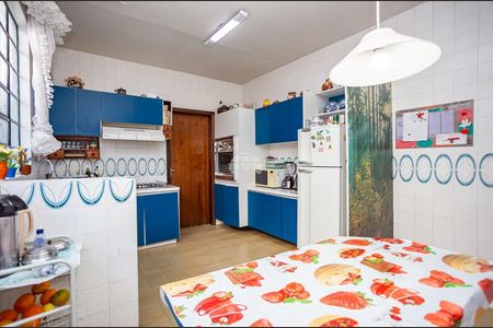 23_photo/94dce492b7.ce9c98620b73bc4b-ATLAS-6700667a-dcba-4c8d-86fc-7b6c5b31aed3.jpg de casa à venda com 4 quartos, 191m² em Parolin, Curitiba