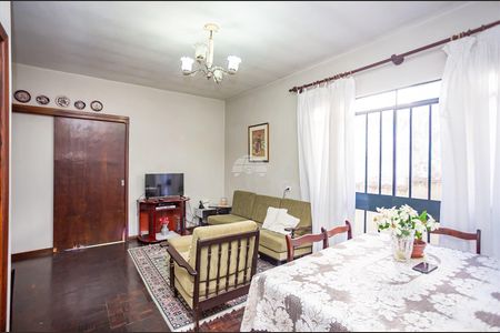 20_photo/94dce492b7.ce9c98620b73bc4b-ATLAS-c08f151e-ae5f-44d2-8b43-499dfc5c8c66.jpg de casa à venda com 4 quartos, 191m² em Parolin, Curitiba