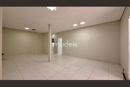 2_photo/94dce4932d.9e8826600a2f05bd-ATLAS-0aad4eda-7cb7-424f-8e49-1224fe978fb3.jpg de casa à venda com 3 quartos, 539m² em Parolin, Curitiba