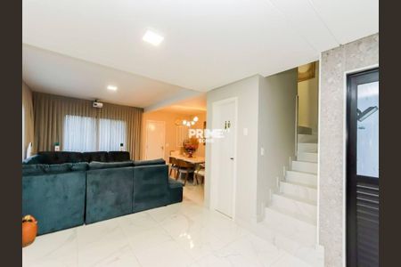 6_photo/94dce4934f.4de230892e216344-ATLAS-3a15b8e3-df6e-427f-bd95-491cfd5dec2f.jpg de casa à venda com 3 quartos, 105m² em Rebouças, Curitiba