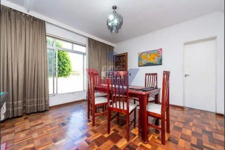 6_photo/94dce49351.4023b82d40545396-ATLAS-df31b3e4-9483-48db-8e23-072ee9403bd0.jpg de casa à venda com 4 quartos, 220m² em Centro, Curitiba