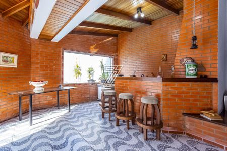 4_photo/94dce493f9.8c2ca795ebaebe51-ATLAS-26eebd58-33b1-4ba6-ab02-e49e6eccff0a.jpg de casa à venda com 4 quartos, 280m² em Parolin, Curitiba