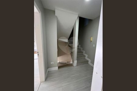 19_photo/94dce49725.ccfee957a0edc138-ATLAS-e325cca8-ab6a-4063-b0d2-3a856ea70f1a.jpg de casa à venda com 3 quartos, 127m² em Guaíra, Curitiba