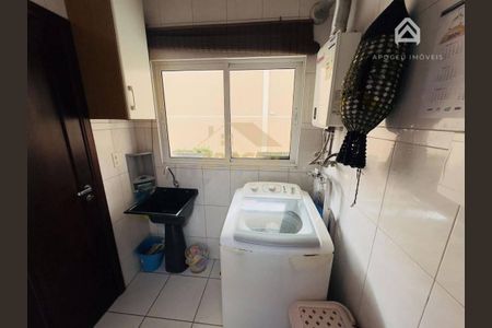 8_photo/94dce4972f.a6f2120c715e6f27-ATLAS-76aee1a6-9d14-405e-8a9f-2abda718f7b4.jpg de casa à venda com 4 quartos, 145m² em Guaíra, Curitiba