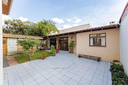 34_photo/94dce497a9.7a69ff73eb43ff8d-ATLAS-c093e869-e4b1-4f39-8490-dcffff2e6a6a.jpg de casa à venda com 3 quartos, 244m² em Guaíra, Curitiba