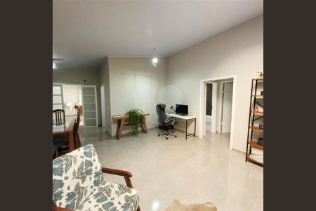 11_photo/94dce4985b.370d43bda36d86c5-ATLAS-db4483be-6607-4d0f-afe2-cc371da52876.jpg de casa à venda com 3 quartos, 140m² em Guaíra, Curitiba