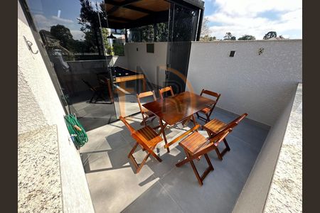 2_photo/94dce498ff.3f8576260ea8c320-ATLAS-1cc9ecc0-a671-41c7-b5c2-8b07f0dae93b.jpg de casa à venda com 3 quartos, 150m² em Água Verde, Curitiba