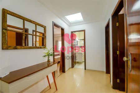 11_photo/94dce49919.c64c8e3c826864d5-ATLAS-64da72eb-4578-46d5-bd80-75ae5294f96f.jpg de casa à venda com 5 quartos, 354m² em Guaíra, Curitiba